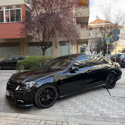 Mercedes-Benz E-class 2009 në shitje
