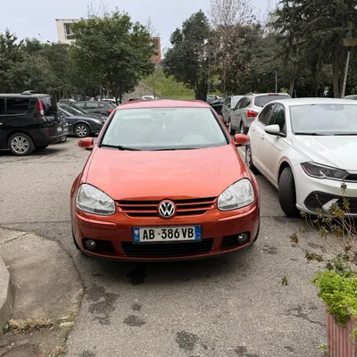 Volkswagen Golf 2006 në shitje