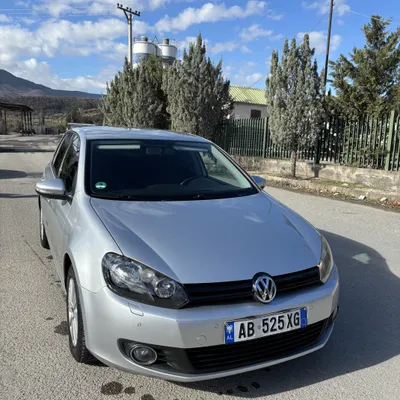 Volkswagen Golf 2009 në shitje