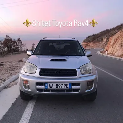 Toyota RAV4 2003 në shitje