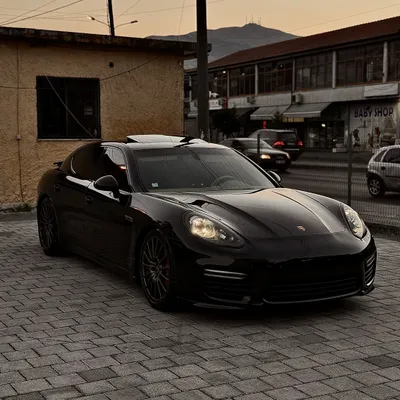 Porsche Panamera 2015 në shitje