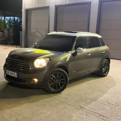 Mini Countryman 2012 në shitje