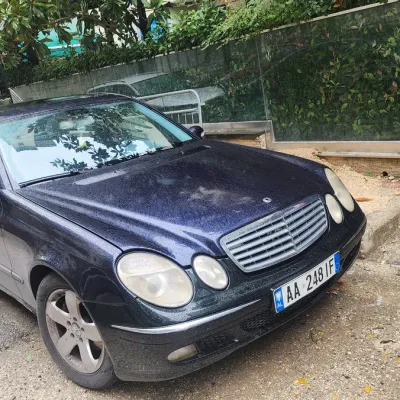 Mercedes-Benz E-class 2004 në shitje