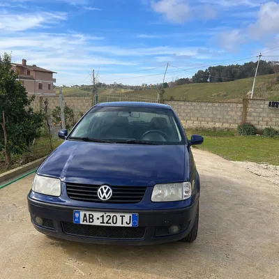 Volkswagen Polo 2000 në shitje