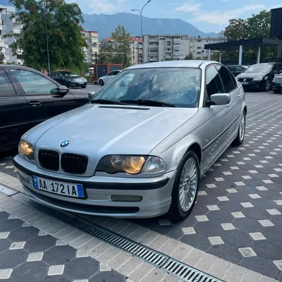 BMW 3 Series 2001 në shitje