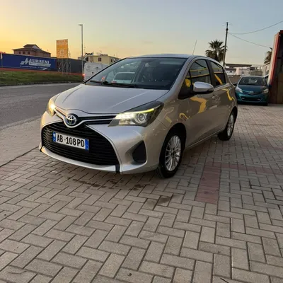 Toyota Auris 2015 në shitje