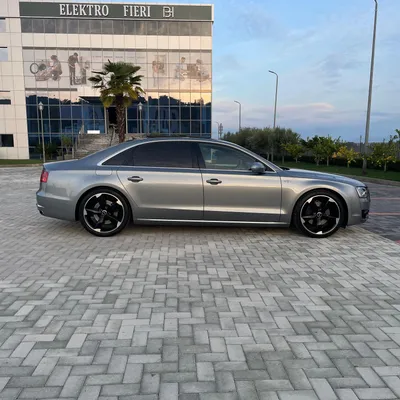 Audi A8 2011 në shitje