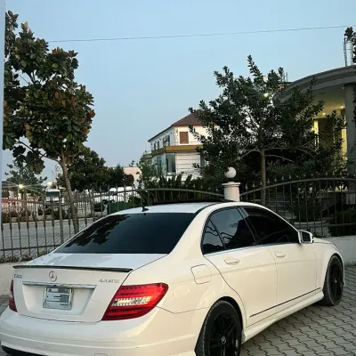 Mercedes-Benz C-class 2010 në shitje