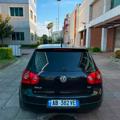 Volkswagen Golf 2008 në shitje