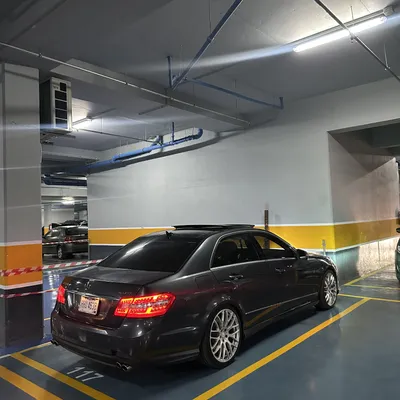 Mercedes-Benz E-class 2011 në shitje