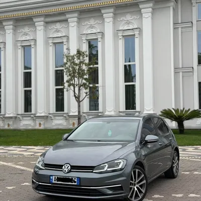 Volkswagen Golf 2020 në shitje