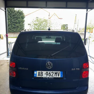 Volkswagen Touran 2007 në shitje