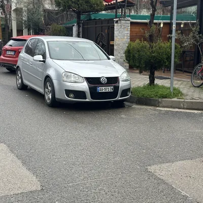 Volkswagen Golf 2006 në shitje
