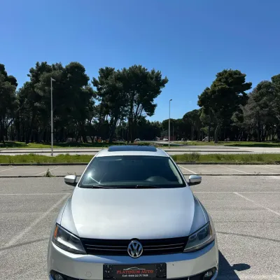 Volkswagen Jetta 2013 në shitje