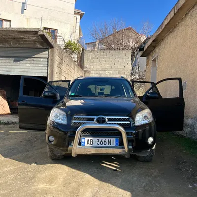 Toyota RAV4 2008 në shitje