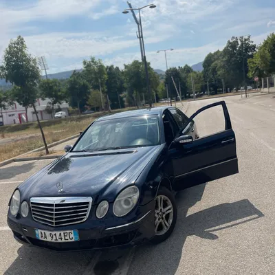 Mercedes-Benz E-class 2002 në shitje