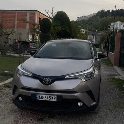 Toyota C-HR 2017 në shitje