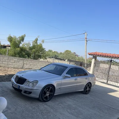 Mercedes-Benz E-class 2008 në shitje