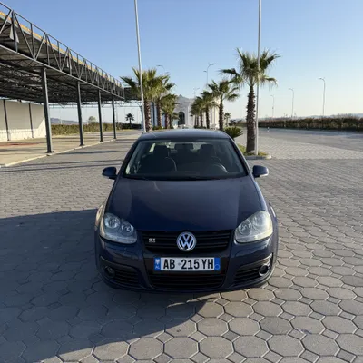 Volkswagen Golf 2008 në shitje