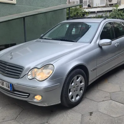 Mercedes-Benz C-class 2004 në shitje