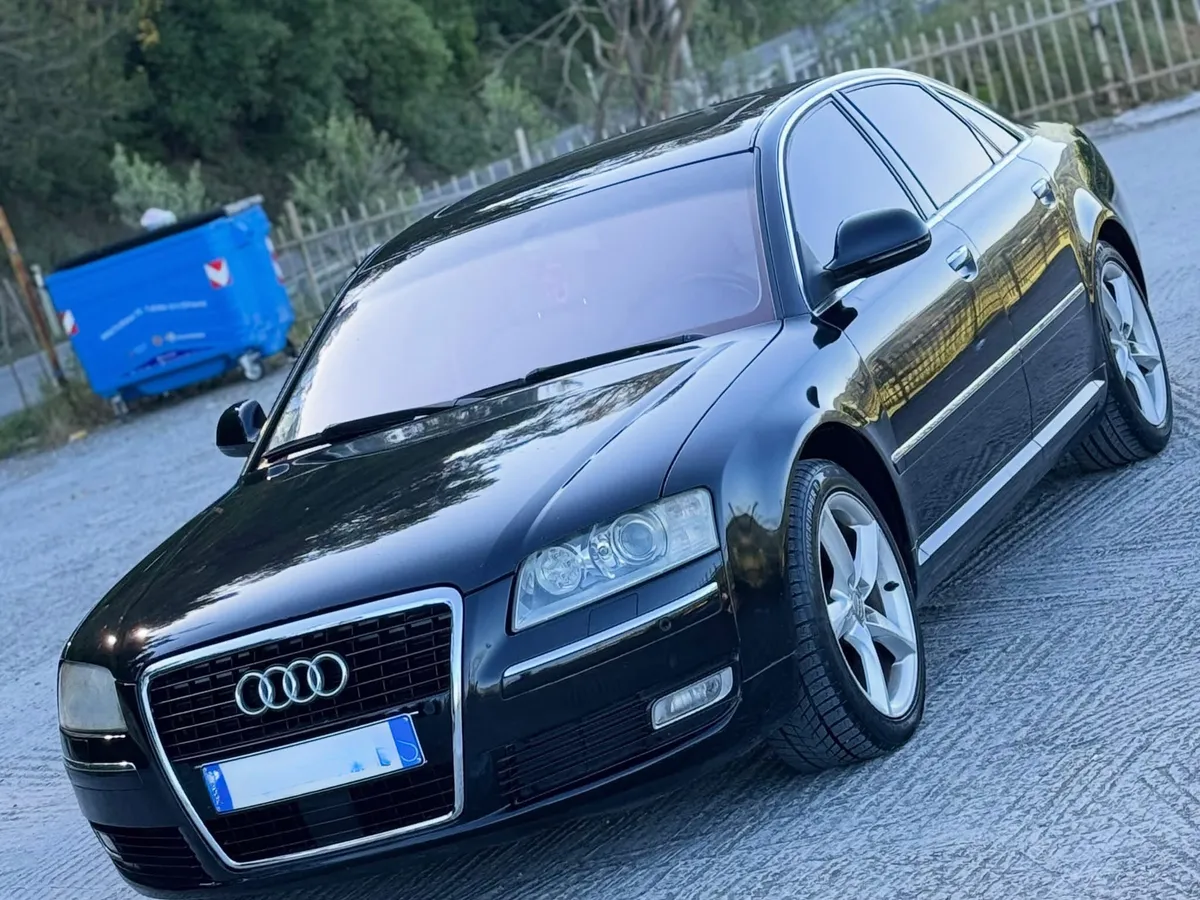 2008 Audi A8 thumbnail 2