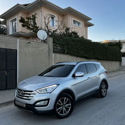 Hyundai Santa Fe 2013 në shitje