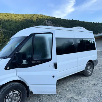 Ford Transit 2012 në shitje
