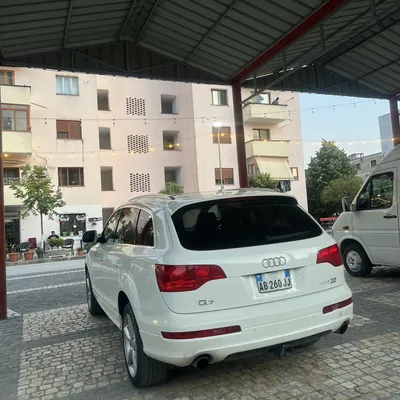 Audi Q7 2010 në shitje