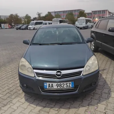 Opel Astra 2007 në shitje