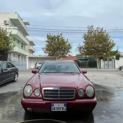 Mercedes-Benz E-class 1996 në shitje