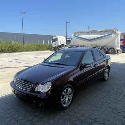 Mercedes-Benz C-class 2006 në shitje