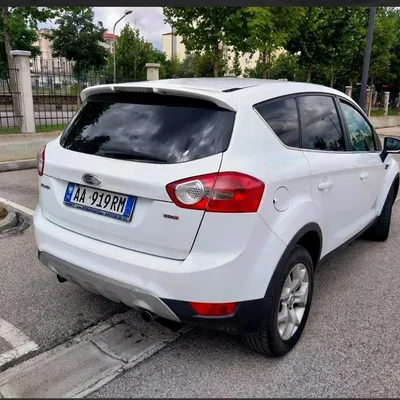 Ford Kuga 2009 në shitje