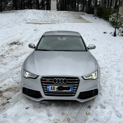 Audi S5 2011 në shitje