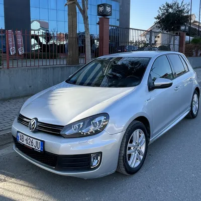 Volkswagen Golf 2010 në shitje