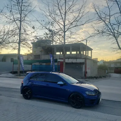 Volkswagen Golf 2015 në shitje