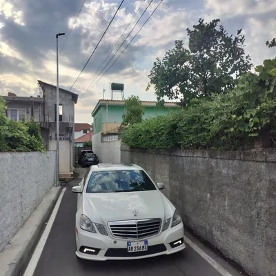 Mercedes-Benz E-class 2011 në shitje