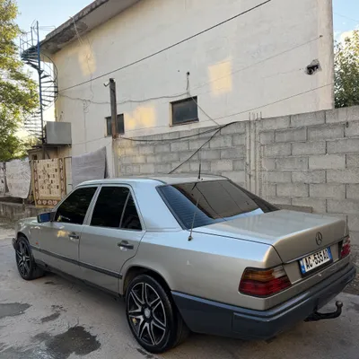 Mercedes-Benz W124 1986 në shitje