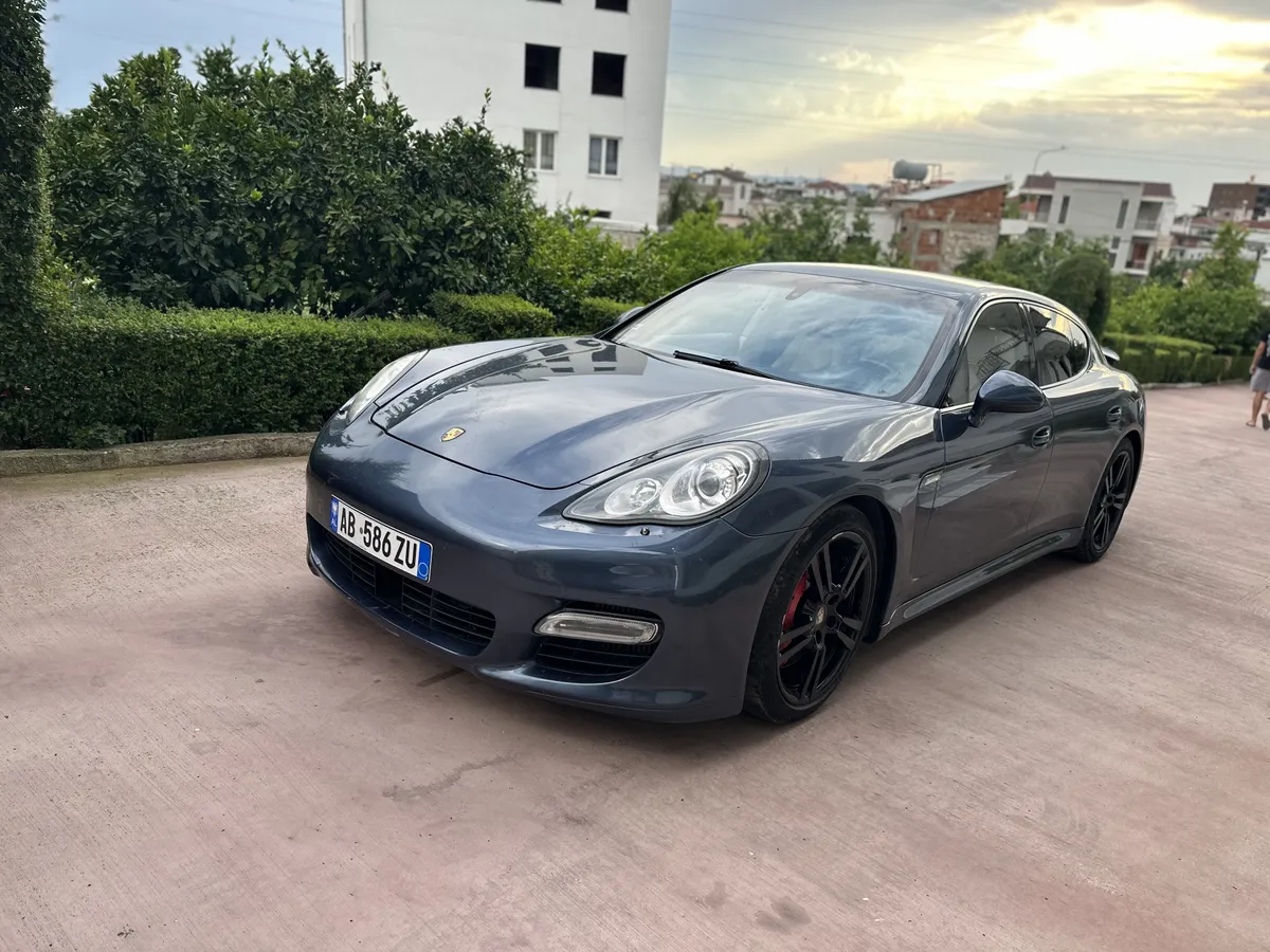 Porsche Panamera 2011